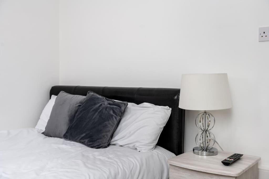 Neath Road - Flat 1 Apartment Swansea