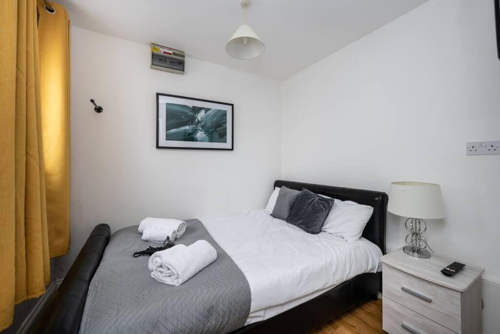 Neath Road - Flat 1 Swansea