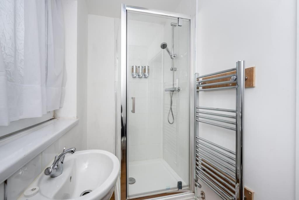 Neath Road - Flat 1